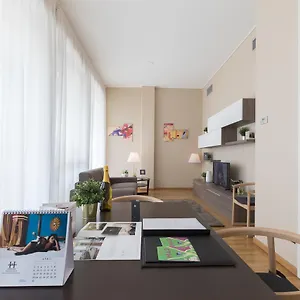 Hemeras Boutique Homes - Design Near Duomo Cathedral Lejlighed Milano