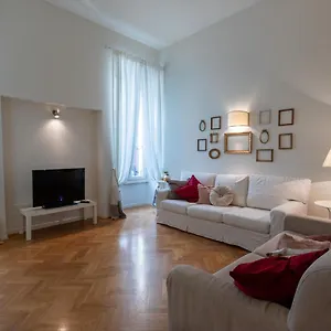https://ad-verona-flat.hotelinveneto.com