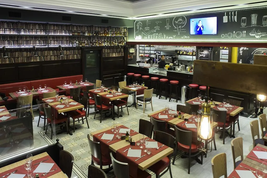 Hostel Alessandro Palace & Bar Rome